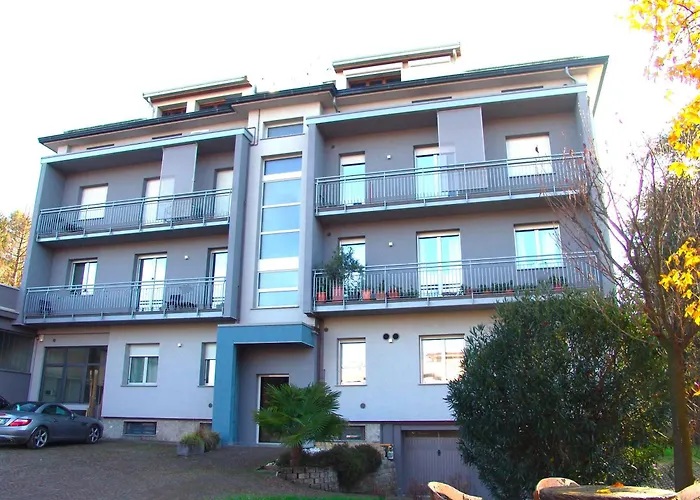 Giulia Attic Daire *